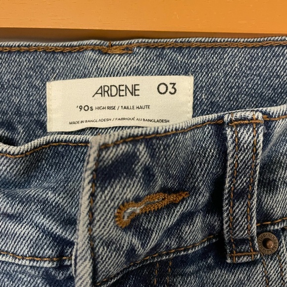 Wide leg jeans in medium wash from Ardene - Picture 2 of 2